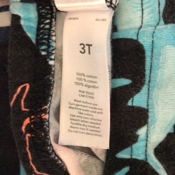 Carter’s 3T pajama set. Gently worn - Picture 6 of 8